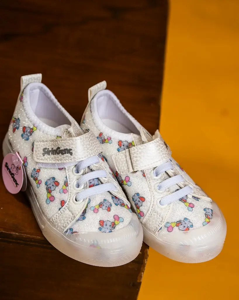 Baskets blanc